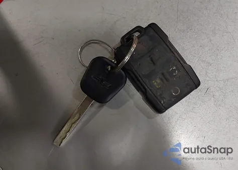 2016 Chevrolet Silverado 1500 2Lt из США, поврежденный, VIN 1GCVKREC8GZ422773